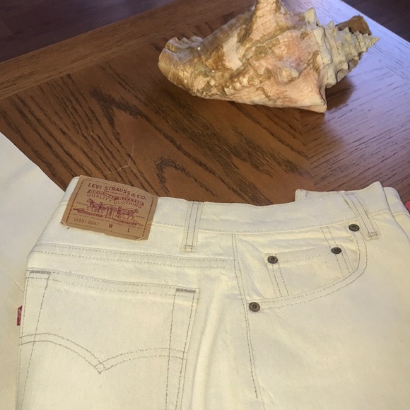 Levi’s - Picture 7 of 8